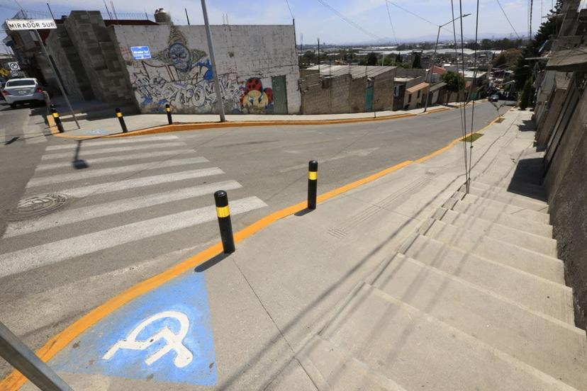 Rehabilitan avenida del Conde en Xochimehuacán con 4.3 mdp