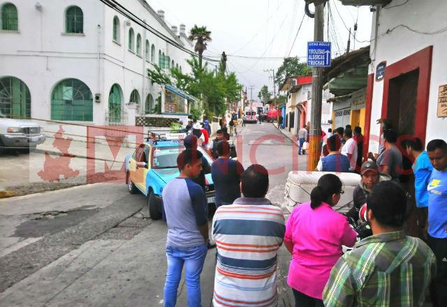 Acribillan a dueño de panadería en calles de Zacapoaxtla