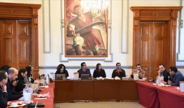 Alcaldesa de Puebla encabeza reunión con gabinete de gobierno