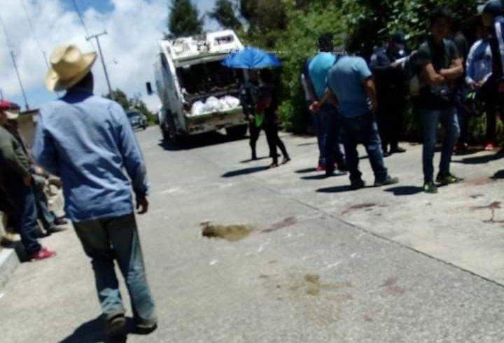 Camión de la basura atropella a jinete en Teziutlán