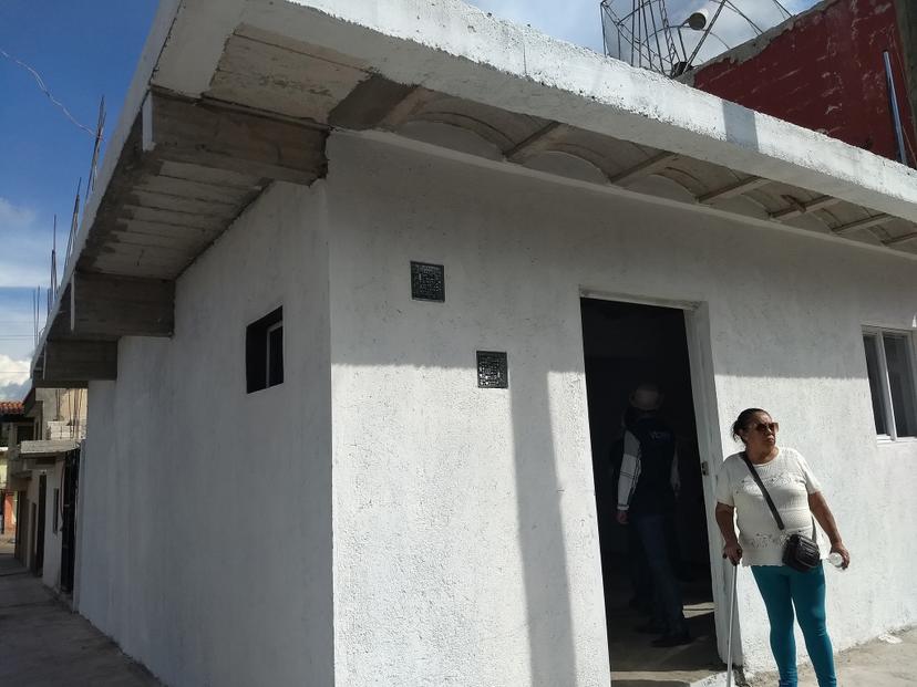 Entregan 20 viviendas reconstruidas en Metepec