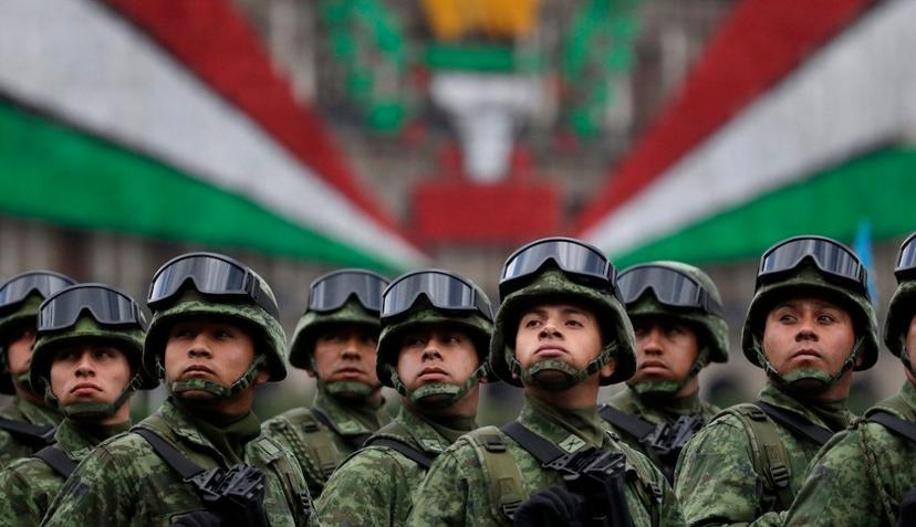 VIDEO Desfile militar en la Ciudad de México