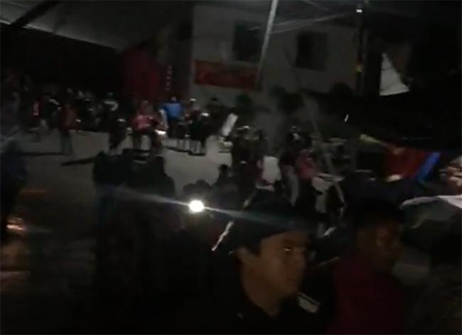 VIDEO Guardia Nacional desaloja a opositores de la demolición de mercado en Huejotzingo