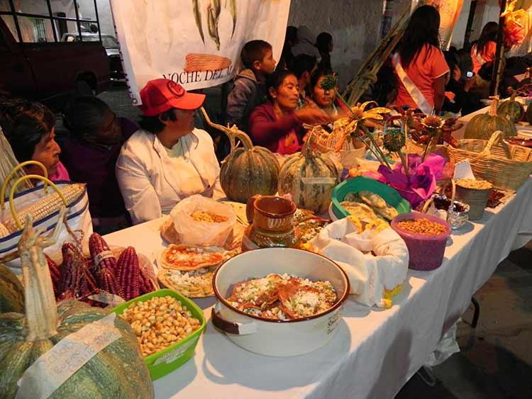 Ixcaquixtla único municipio mixteco que rinde culto al maíz
