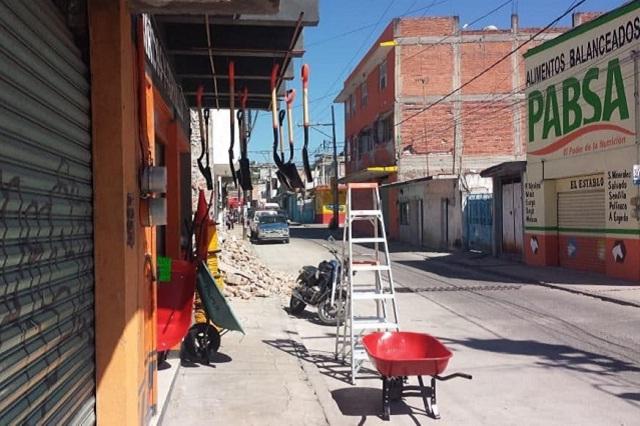 Realizan operativo para quitar obstáculos de calles de Izúcar