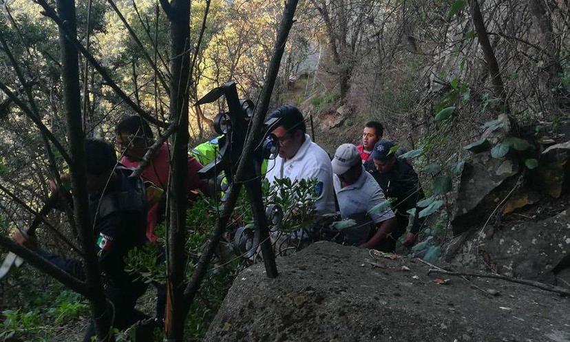 Chofer de Teziutlán resbaló en 9 Manantiales y perdió la vida