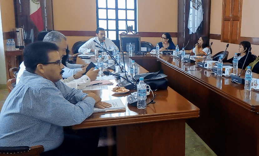Regidores de Tehuacán exigen presencia de alcalde en cabildo
