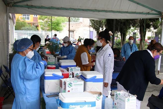 Faltan vacunas para los de 40 y más en la capital poblana