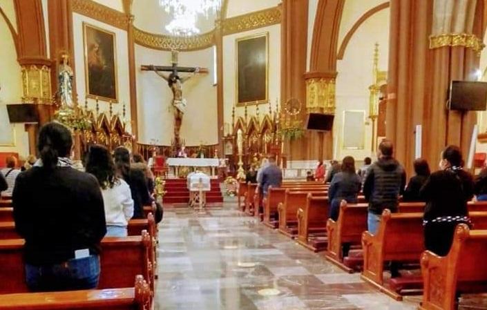 Dedican misa en Catedral de Xalapa por descanso de Angie Landa