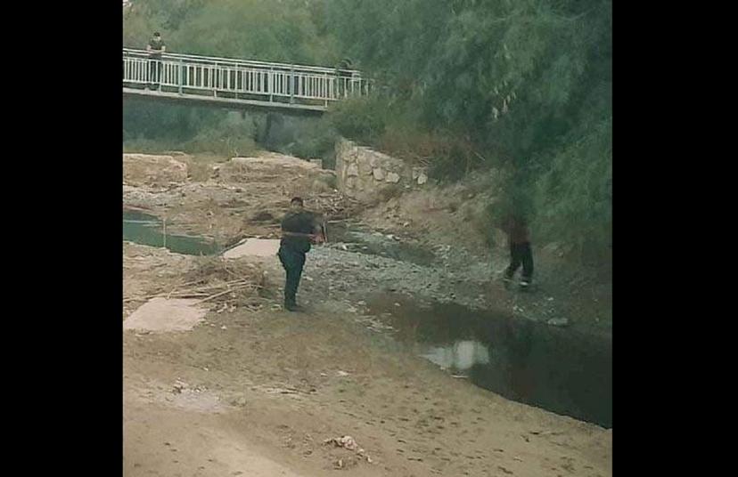 Localizan cadáver en descomposición en río de Zinacatepec