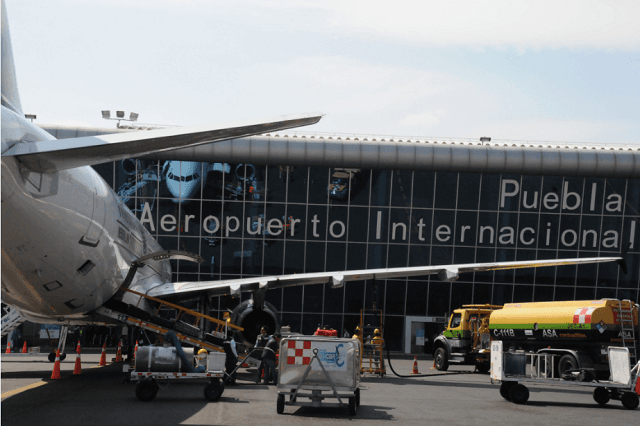 Aeropuerto de Puebla realiza práctica de emergencia