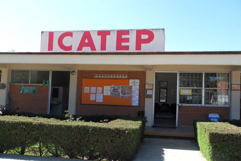 Instructores de Icatep sin recibir pagos desde hace meses