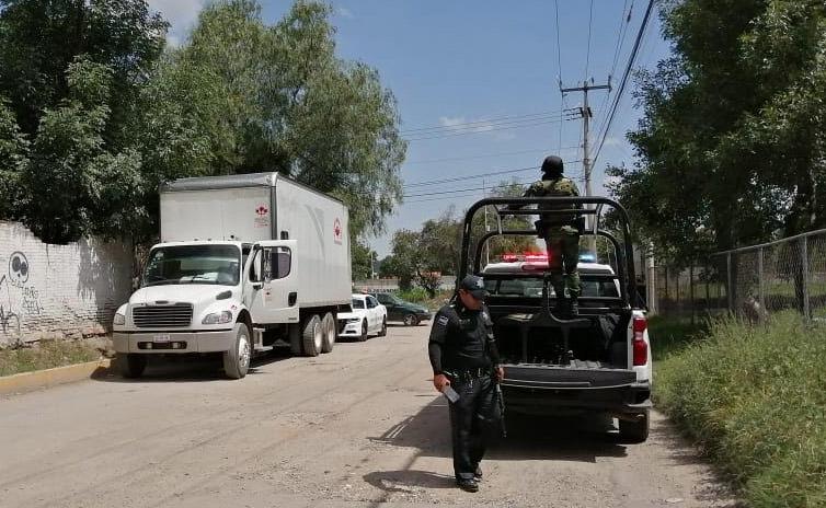 Tras persecución recuperan camión robado en Texmelucan