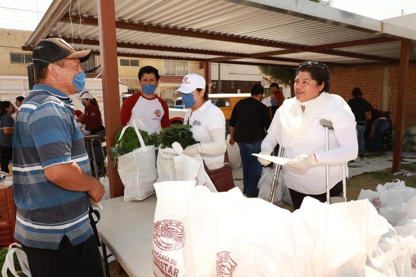 Despensas a bajo costo para impulsar economía local de San Andrés Cholula