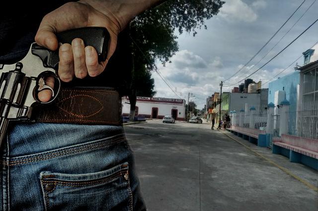 Ex militar le dispara a familia de turistas en Cuetzalan