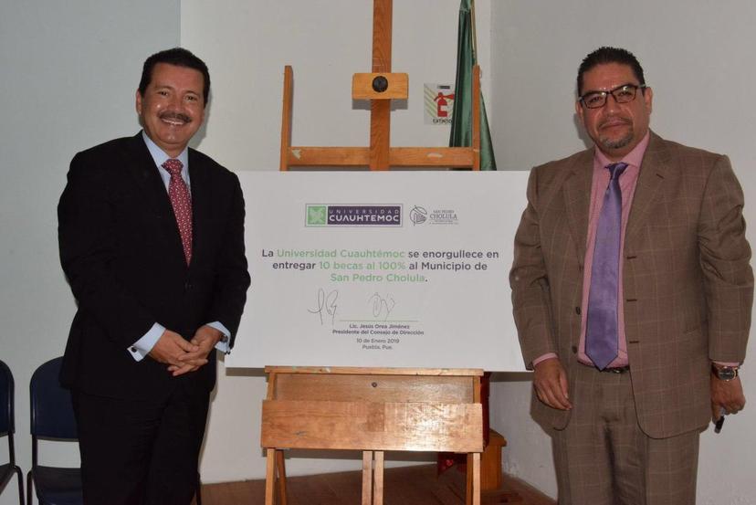 San Pedro Cholula firma convenio con universidad 