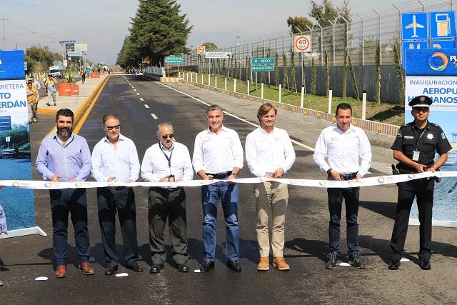 Inauguran obras en accesos a aeropuerto de Huejotzingo