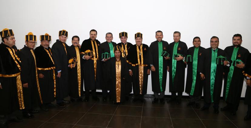 Participa Gali en ceremonia de Instituto Mexicano Líderes de Excelencia 