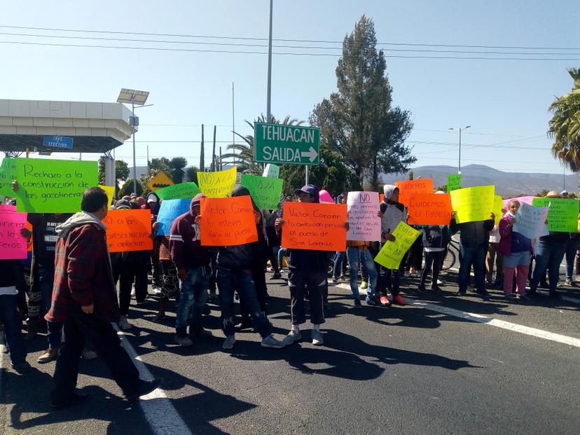 Continúan proyectos de gasolineras en comunidad de Tehuacán