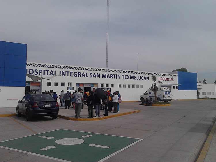 Usuarios del hospital de Texmelucan piden alto a saqueo de cadáveres