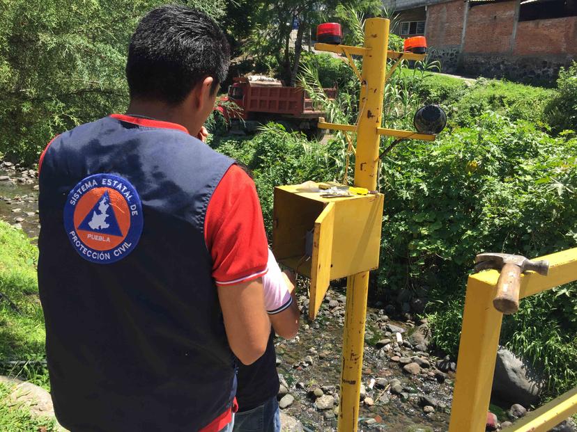 Roban y vandalizan alarmas en ríos de Puebla