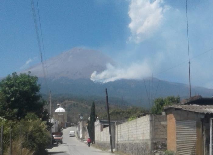 Explosión del Popocatépetl provocó incendios forestales