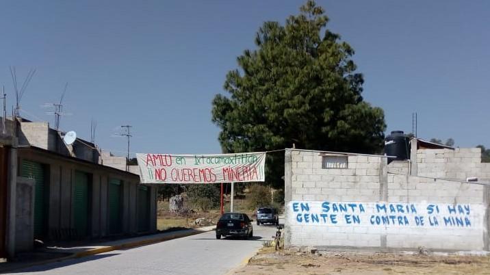 Habitantes de Ixtacamaxtitlán sabotean visita de Minera Gorrión