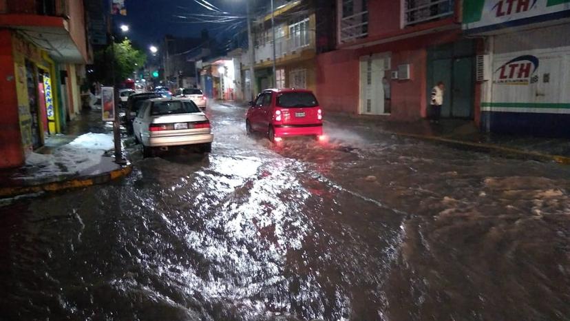 Falta de colectores pluviales causa inundaciones en Tehuacán