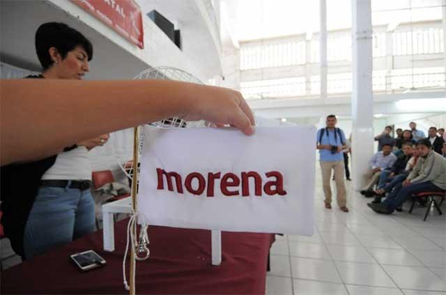 Morena presenta su lista de candidatos a ediles en Puebla