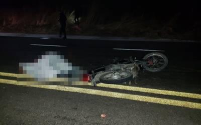 Muere motociclista tras ser embestido por auto en Tehuitzingo  