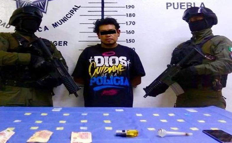 Detienen a narcomenudista con 33 bolsas de cristal en San Pedro Cholula