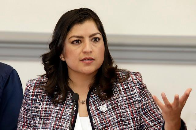 Claudia Rivera alista denuncia contra regidores por delito de extorsión