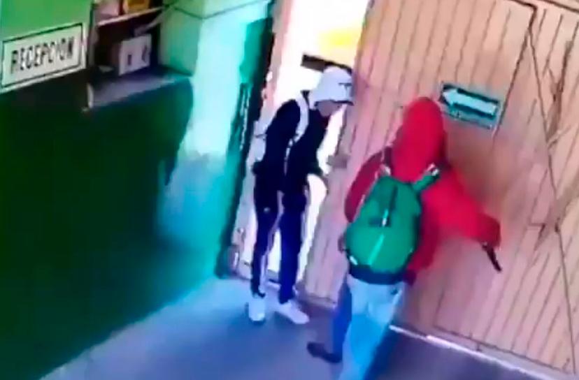 VIDEO Rateros encañonan a monjas y saquean escuela de enfermería en Puebla
