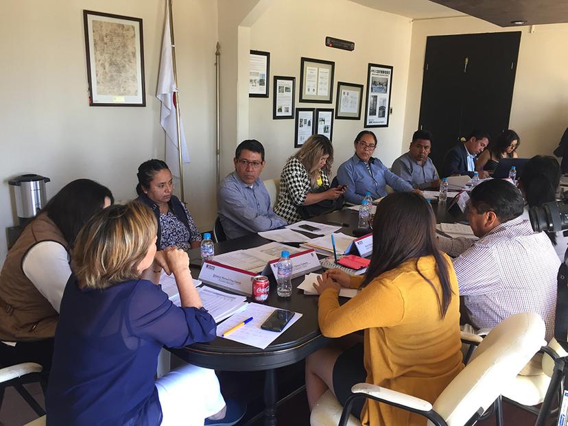 Regidores de Tecamachalco aprueban cuentas sin revisarlas