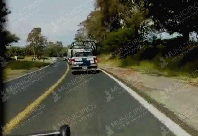 VIDEO: Patrullas de Tlahuapan cuidan camioneta con huachicol
