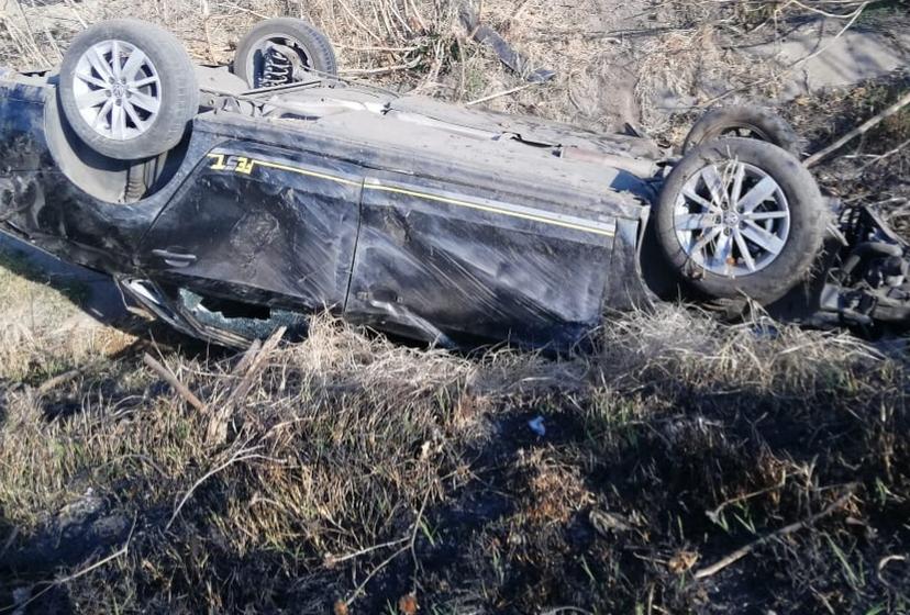 Volcadura de auto deja 3 heridos en Tecamachalco