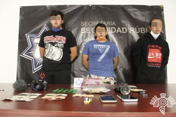Cae youtuber que vendía droga en Puebla capital; viajaba en auto de lujo