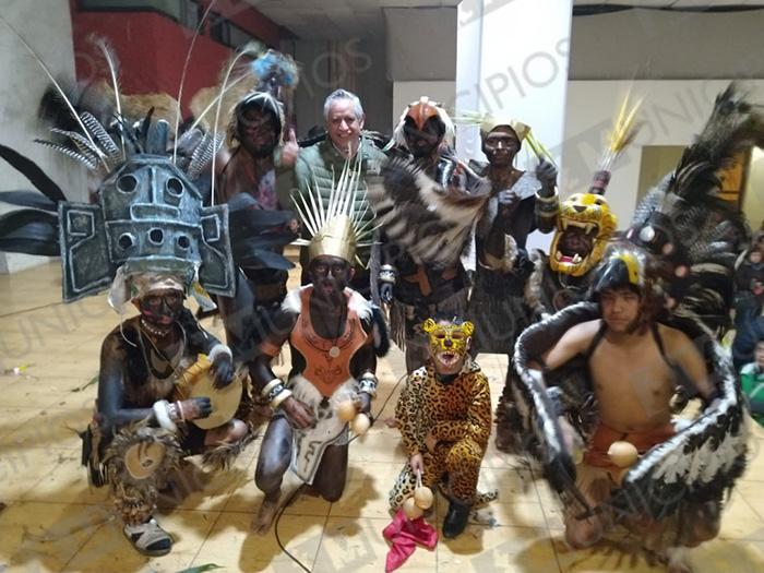 Realizan tradicional concurso de disfraces en Zacapoaxtla