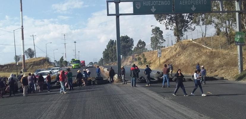 Cierran federal a Huejotzingo; exigen liberación de su líder en Zacatepec