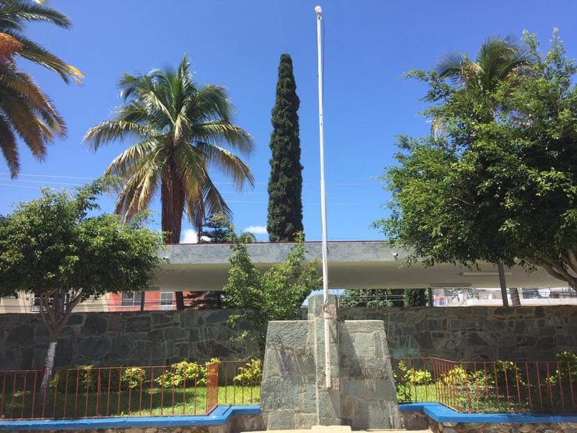 Vandalizan Centro Escolar de Acatlán