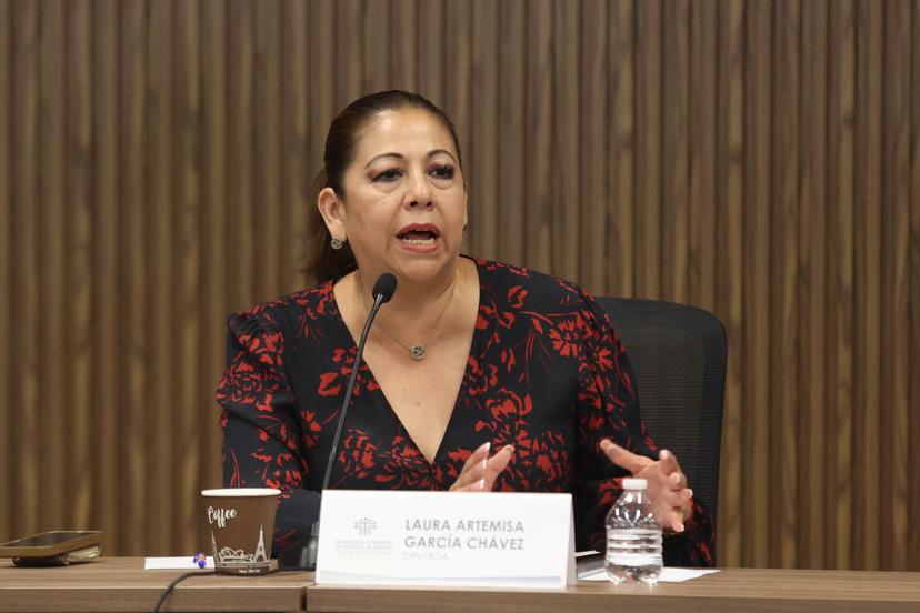 VIDEO Laura Artemisa pide a presidentes municipales atiendan necesidades de la población