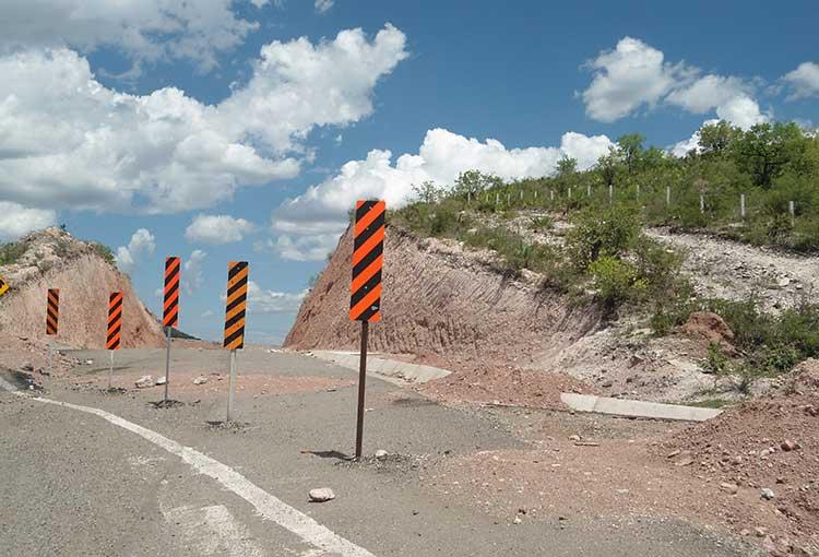 Dejan a medias ampliación de carretera Izúcar – Acatlán de Osorio