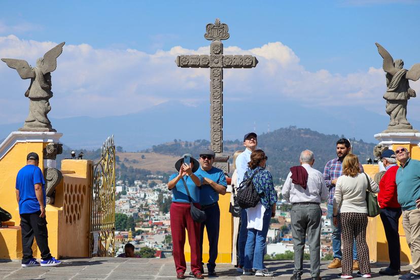 VIDEO Cholula recibe a miles de familias en día festivo