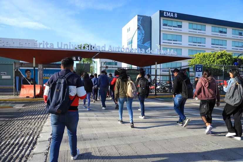 La BUAP abre convocatoria de Universidad para Adultos