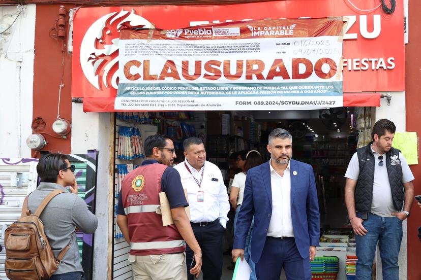 Clausuran tienda de artículos importados en el Centro Histórico de Puebla