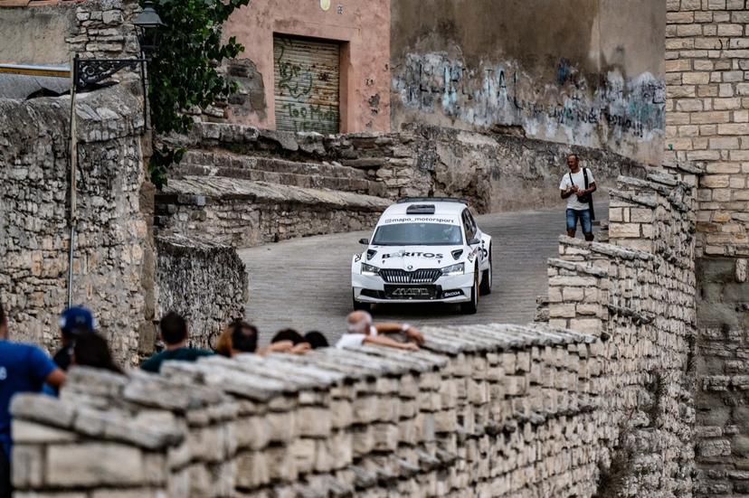 Alejandro Mauro y Diego Sanjuán, logran el primer lugar absoluto en el Rally Cervera