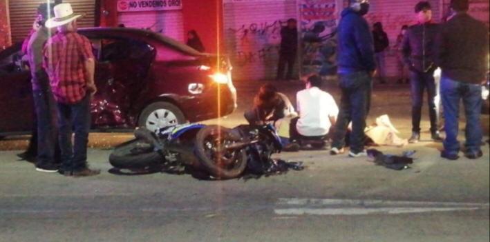 Arrolla a motociclista en la carretera federal Puebla-Tehuacán
