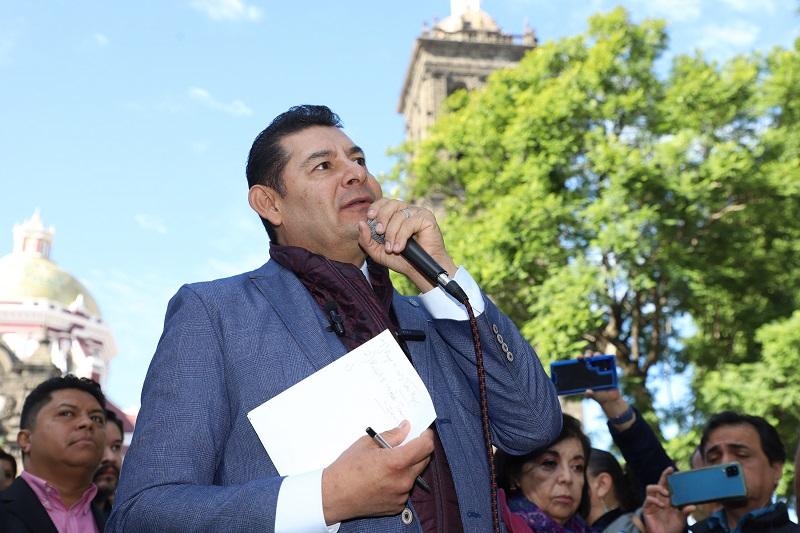 Armenta pedirá licencia al Senado para buscar candidatura en Puebla