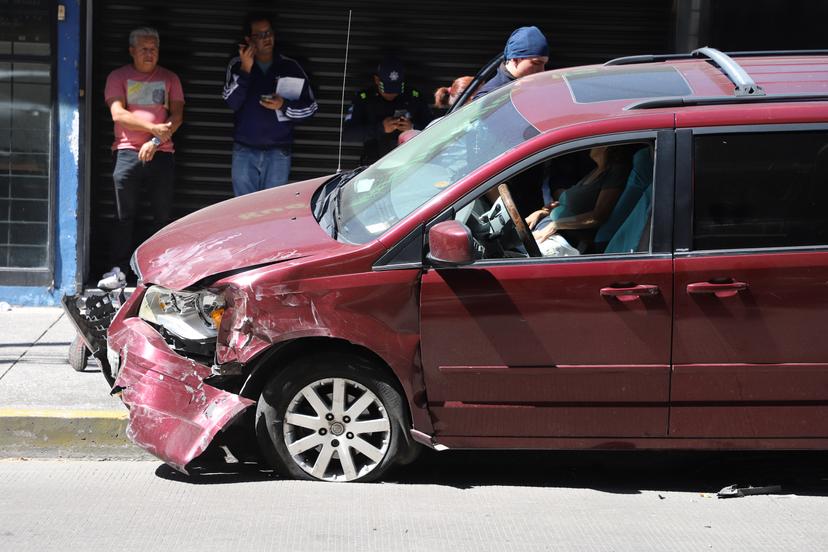 Salud llama a reducir la velocidad al conducir para evitar accidentes viales