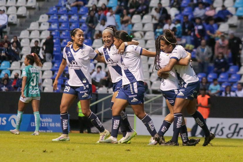 VIDEO Puebla Femenil debuta en casa con una victoria